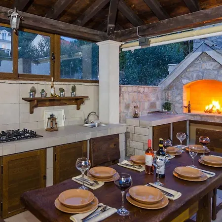Villa Andro